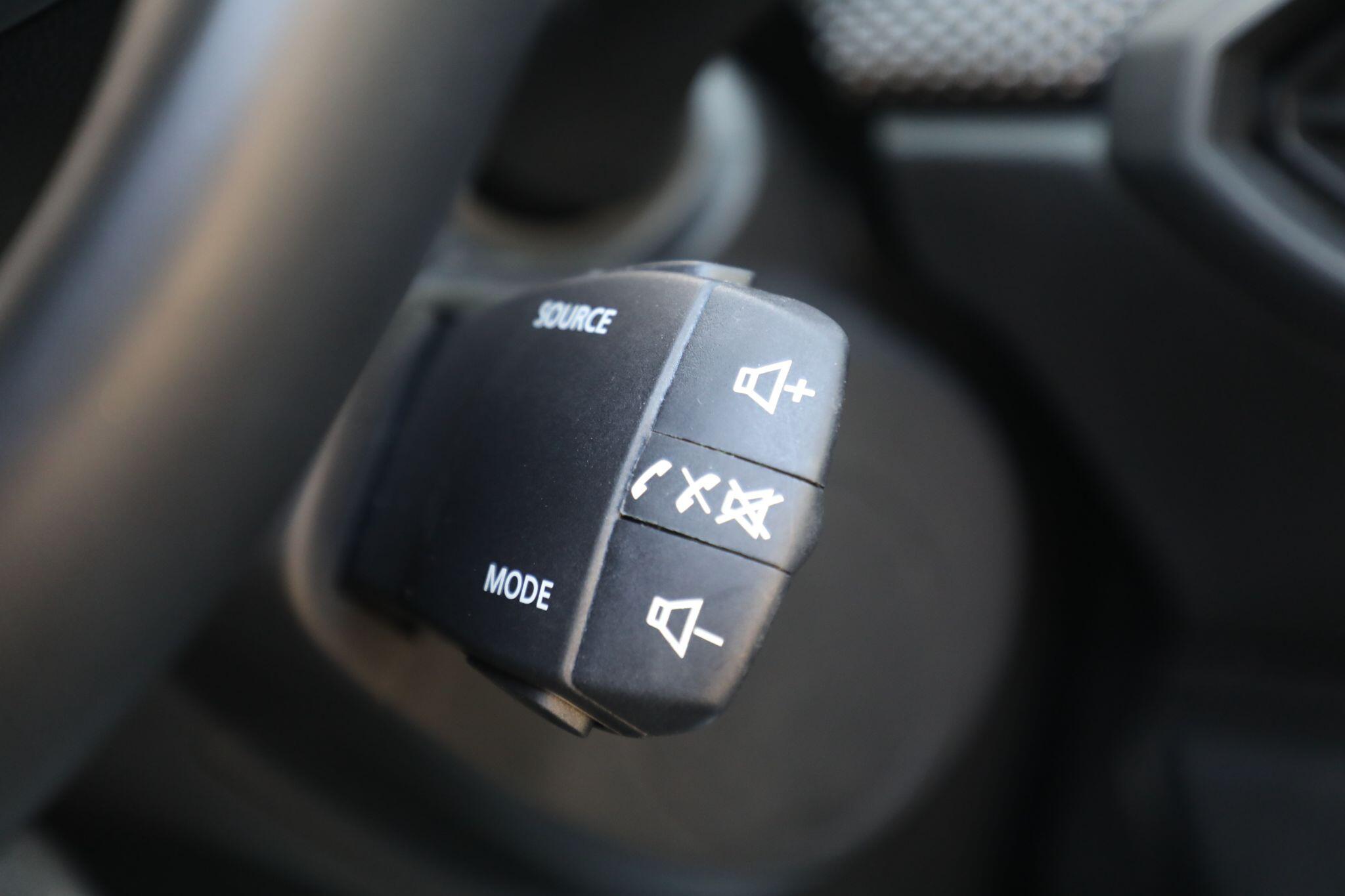 Large vehicle image